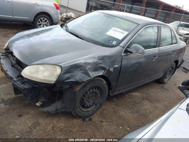 Conjunto de filtro de aire usado se adapta a: Volkswagen Jetta 2007 2,5 grado A Foto 2 de 4