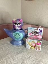    Magic Mixies Genie Lamp with Plush Mixie  New Refill Pack Blue Purple