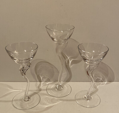 Spiegelau 3er Set Schnapsgläser mit Blattstieldetail 