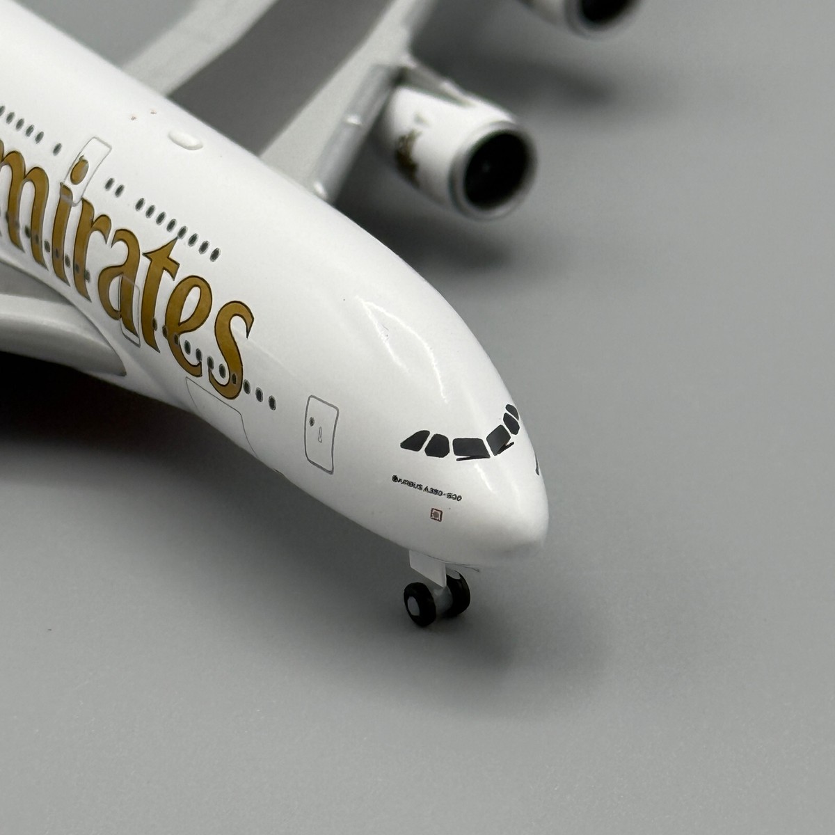 EMIRATES Airbus A380-800 1/500 Herpa 537193 EAN