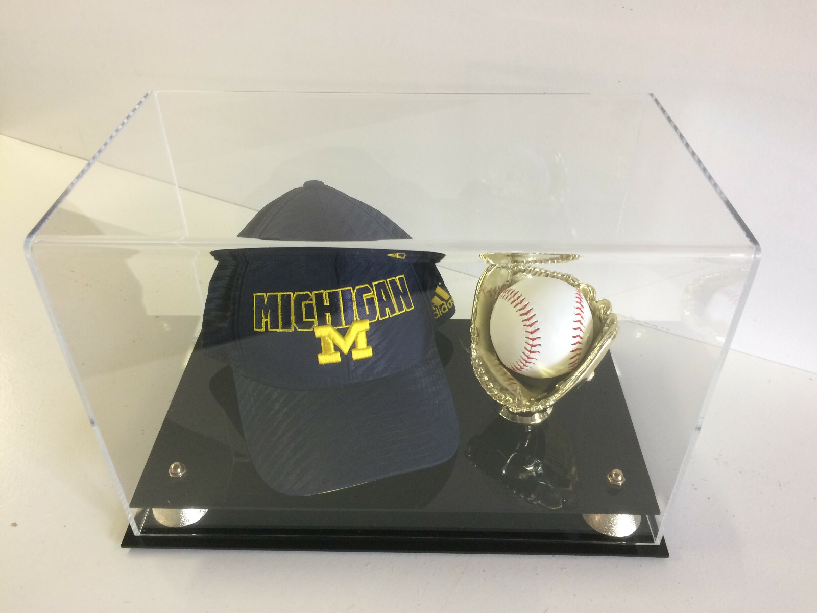Baseball golden glove holder and ball cap case with gold riser base