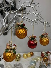 Katherine  s Collection Christmass Ornaments 4  Bolls. 4p