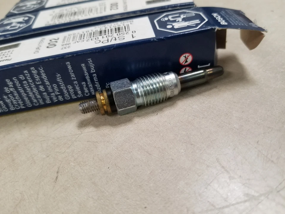 Lote de 4 - Bujías incandescentes diésel Bosch 0250201032 Audi, VW, Volvo Foto 4 de 4