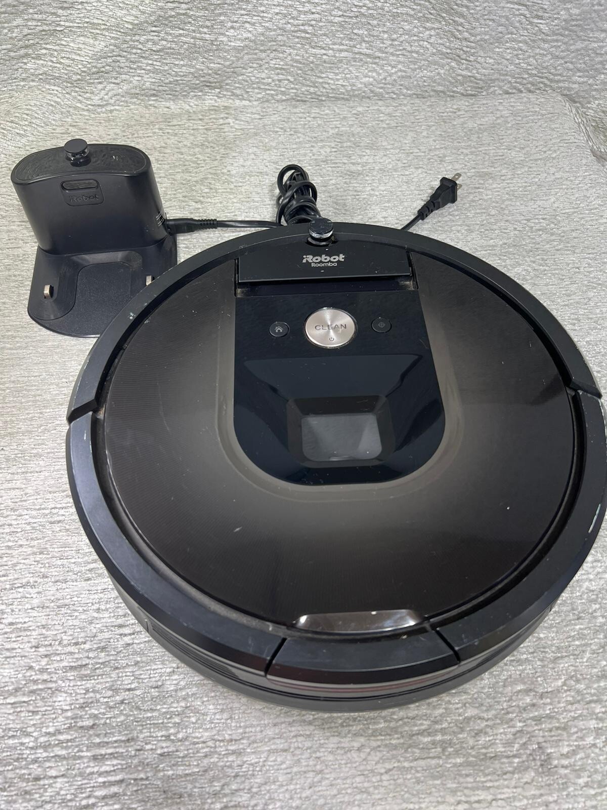 iRobot Roomba 985 Wi-Fi Connected Robot 