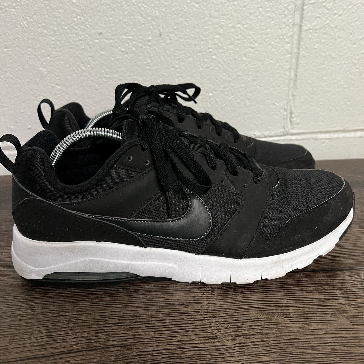 nike air max motion low mens trainers