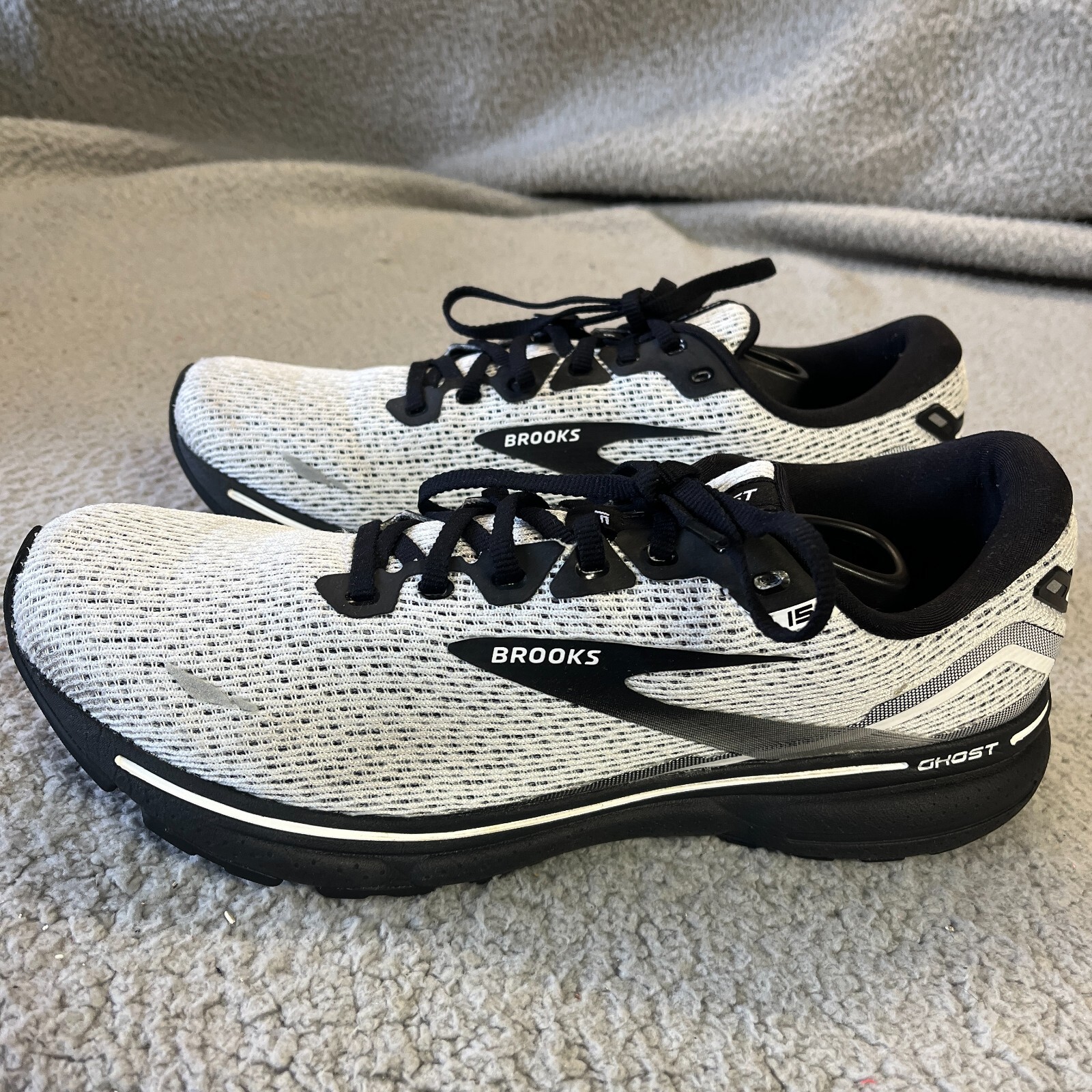 Brooks Ghost Running Shoes Mens 10.5 White Sneakers 1103931D121 NO