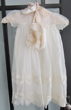 4 PC LONG VINTAGE BABY CHRISTENING BAPTISM LACE GOWN DRESS, SLIP, BONNET, SHOES
