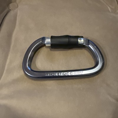 Petzl Am D Ball Lock Carabiner KN 28 7 CE0197