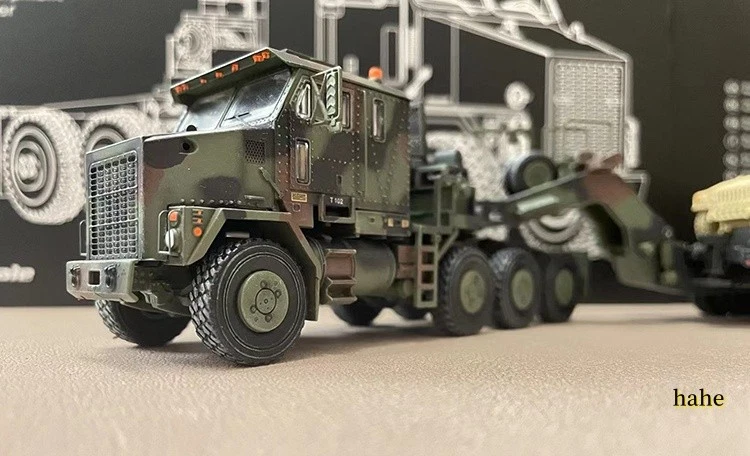 1/72 US Army Oshkosh M1070 Heavy Transport Vehicle Model Military Finished Toys - Image 4 of 4