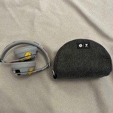 Beats Solo3 Wireless Mickey Mouse 90th Anniversary Headphones
