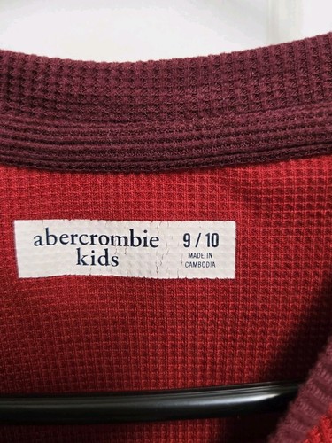 Abercrombie Kids Boys Red Essential thermal waffle t-shirt - Size 9/10 - Picture 3 of 3