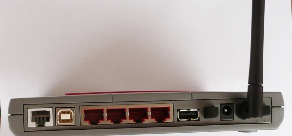 Fritzbox 3070 von AVM als Repeater / WLAN-Router - Bild 2 von 4