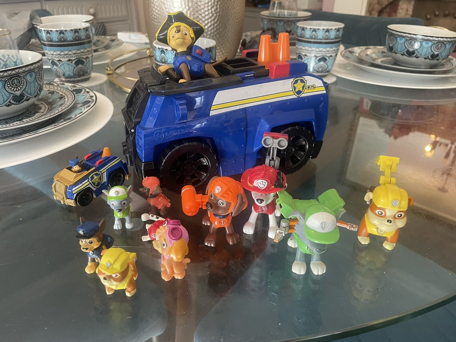 Paw Patrol Chase’s Ride ‘n’ Rescue Plus Figures