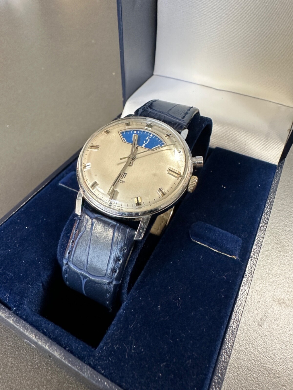 LIP Stop Parking eBay