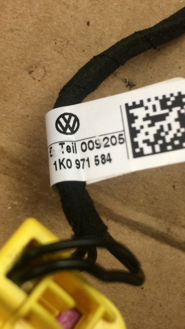 VW GOLF MK5 2006 AIRBAG STEERING WHEEL LOOM 1KO971584 | eBay