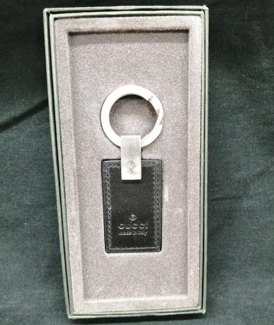 GUCCI Black Leather Rectangle Key Ring Chain Hold… - image 1
