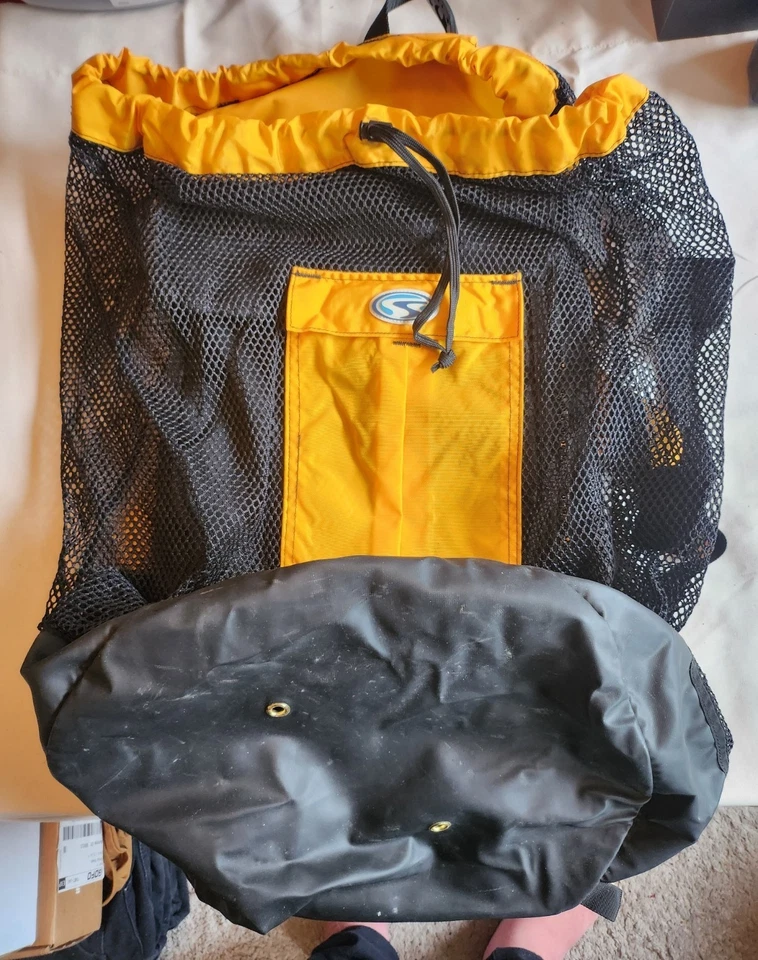 Aqua Lung XL Ultimate Scuba Diving BackPack w/Large Internal Dry Bag - Image 3 of 4