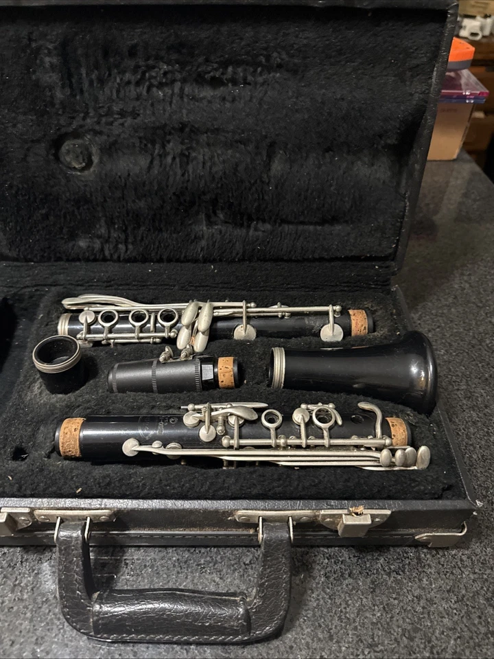 Clarinete Vito Reso Tone 3 en buen estado Foto 2 de 4