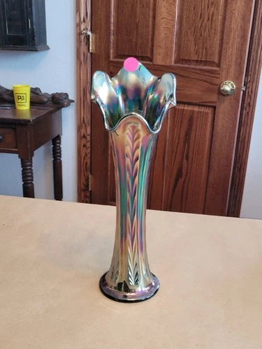 Very Pretty Green Fenton Carnival Glass  Plume Panels Vase