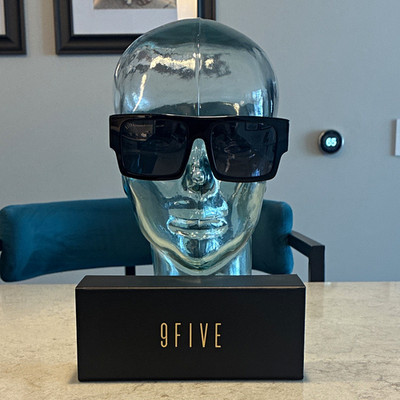 9FIVE Men s sunglasses  Foos gone wild collab! Minimal bite marks on side tips