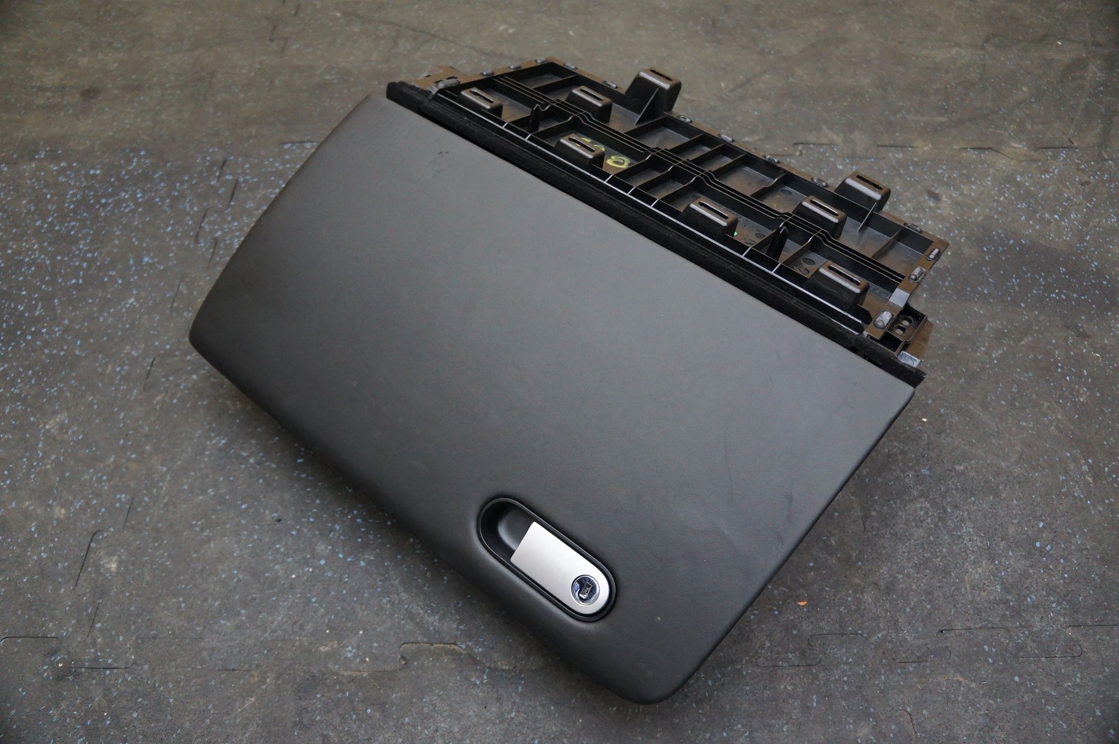 Dash Glove Box Compartment CD Changer 3W1858108E Bentley Continental Flying Spur