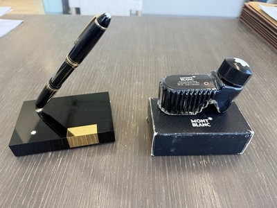 Mount Blanc 4810 Fountain Pen w/stand and Ink. Excellent Condition