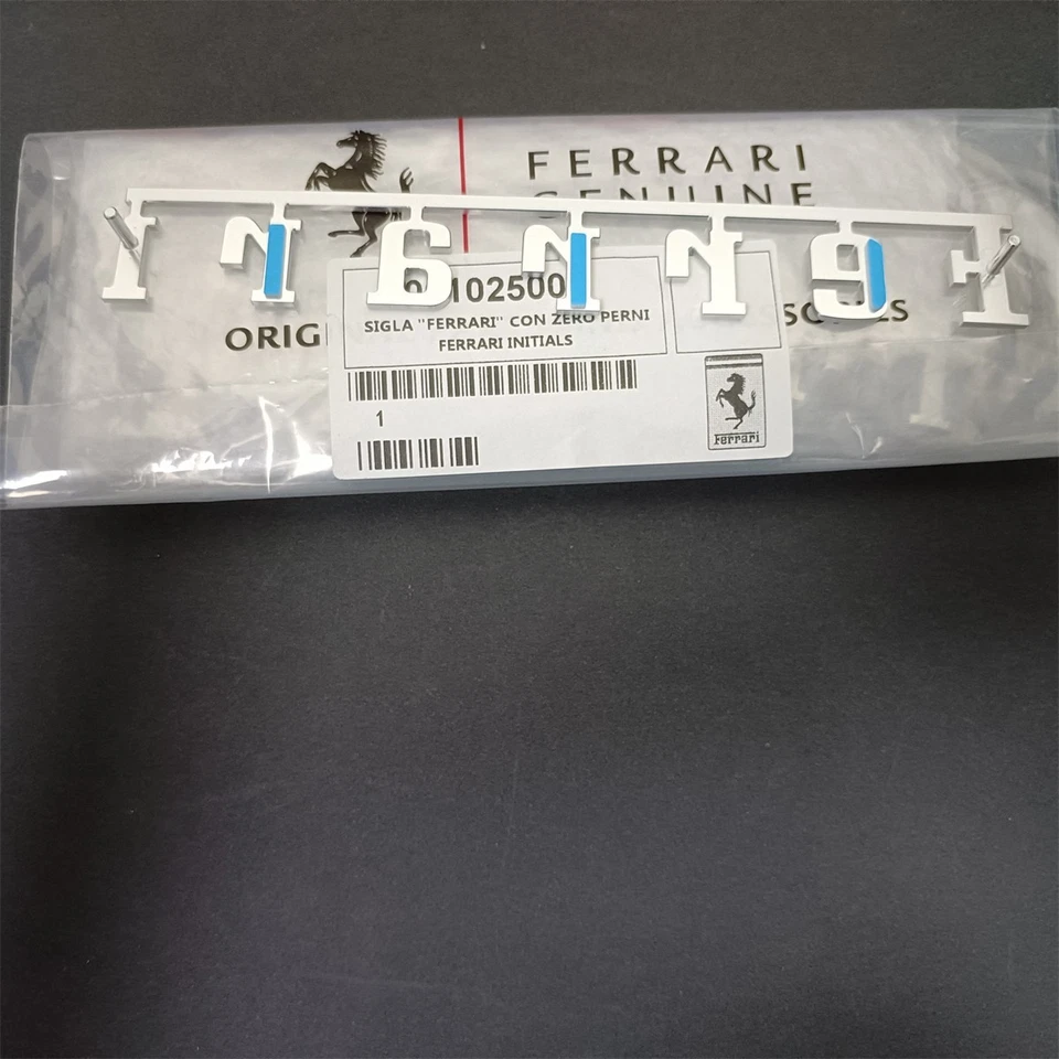 Insignia emblema Ferrari Rear Script 360 F430 458 488 F12 812 308 328 2 pines 61025000 Foto 2 de 3