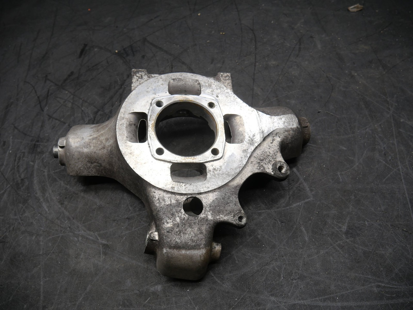 Ferrari 360 2000-2005 REAR+RIGHT Steering knuckle P/N 2179332