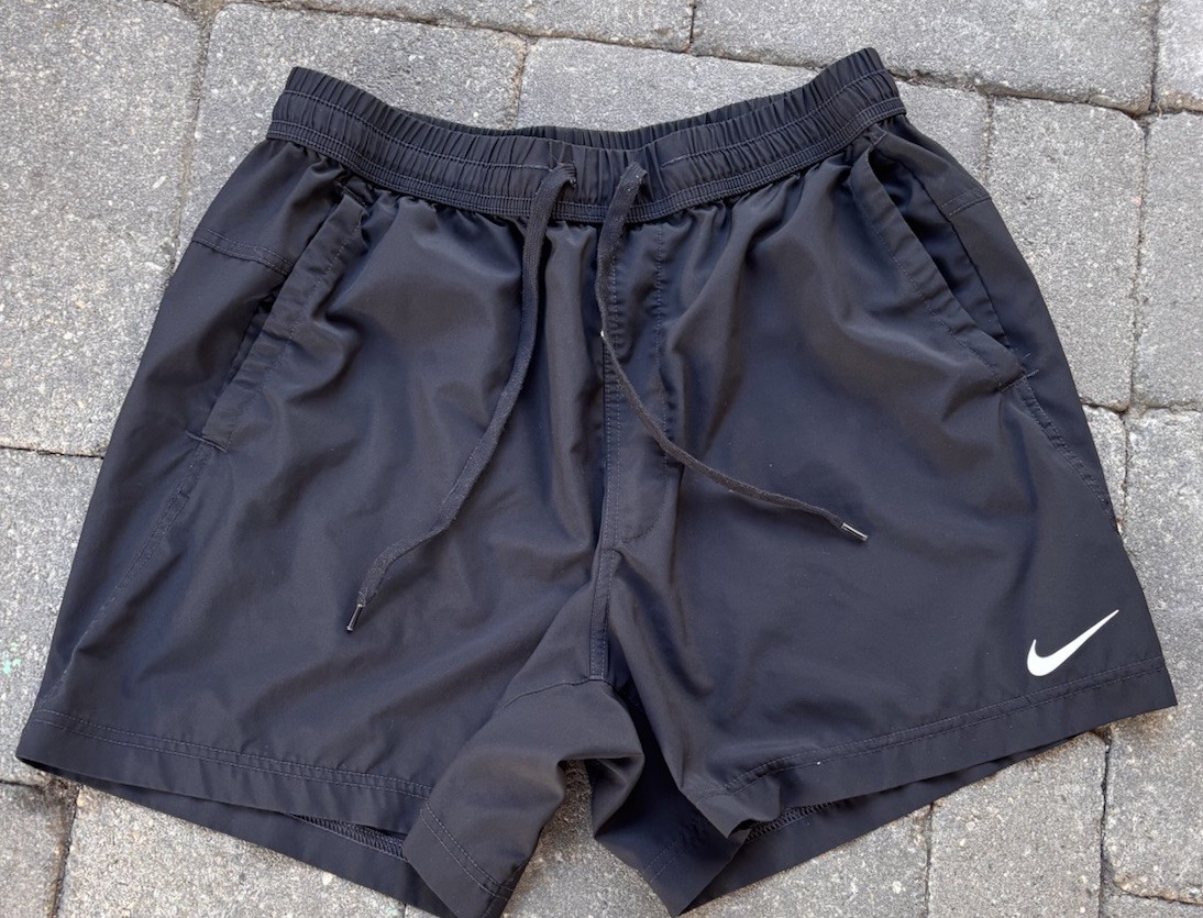 Nike Dri-FIT Men's Black Athletic Shorts Size M Elastic Waist Drawstring