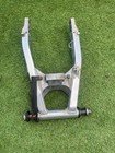 2002 SUZUKI GSXR 600 REAR SWINGARM SWING ARM AXLE STOCK OEM