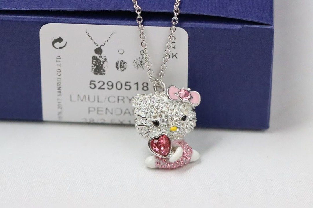 Swarovski Hello Kitty Heart Pendant Necklace Pink Crystal Rhodium