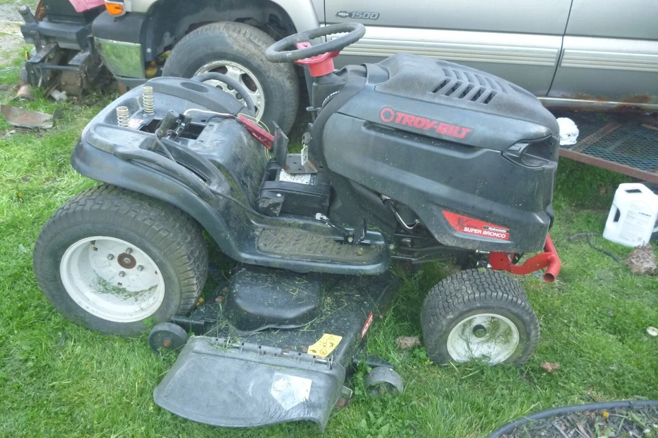 Troy-Bilt Super Bronco Transaxle Cooling Fan TT-1A646083070 - Image 3 of 3