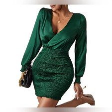 Shein Women’s Glamorous Satin Green V Neck Long Sleeve Bodycon Mini Dress Size L