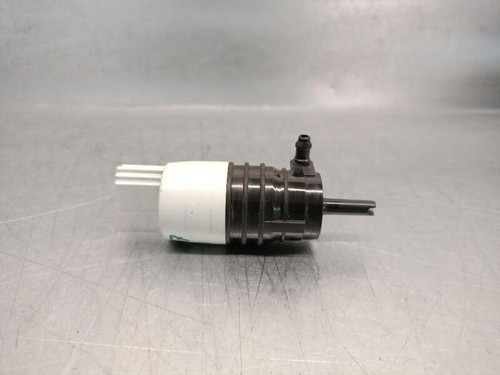 67127298309 waschwasserpumpe für BMW 5 (G30 F90) 520 D rectp5541510