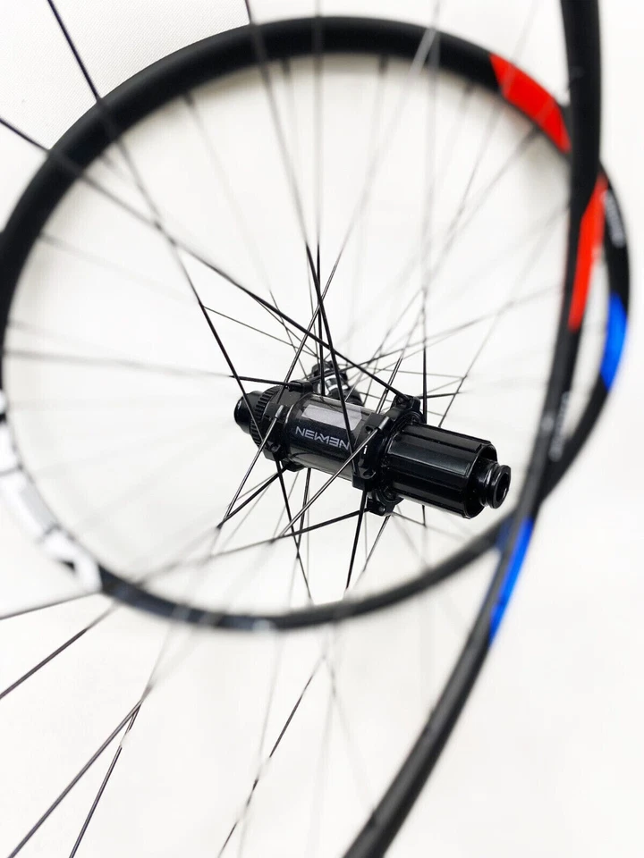 Laufradsatz Newmen SL R25 Evolution DT Swiss 350 Road disc NEU 1555g - Bild 4 von 4