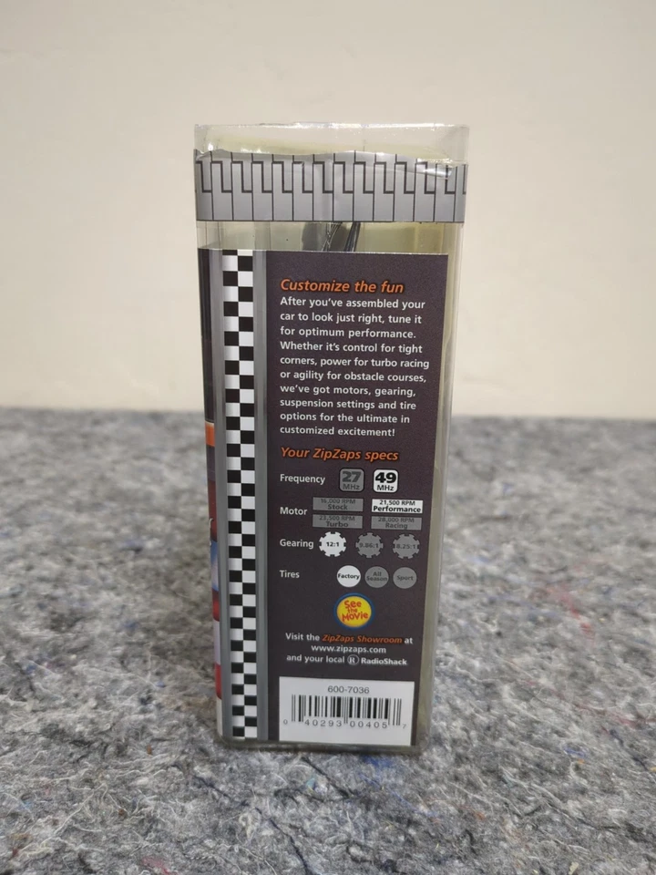 Radio Shack Cat In The Hat 2003 cremallera micro coche radiocontrol nuevo caja abierta sin usar 1:64 Foto 4 de 4
