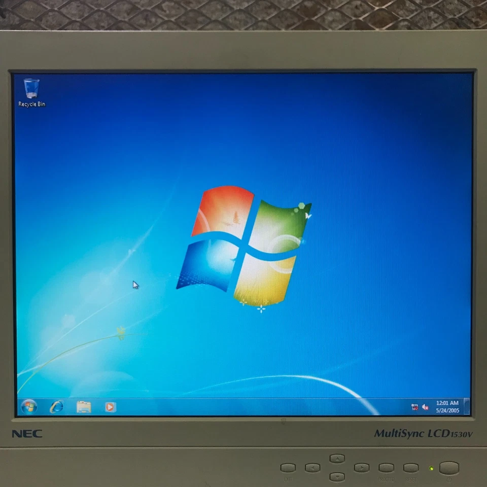 Dell OptiPlex GX520 SFF PC - Celeron 2.80GHz 1GB RAM (Windows 7 Pro 64-Bit) - Image 4 of 4