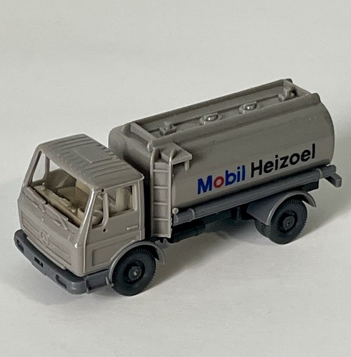 WIKING HO 1/87 Truck Mercedes-Benz 1017 Fuel Tank.