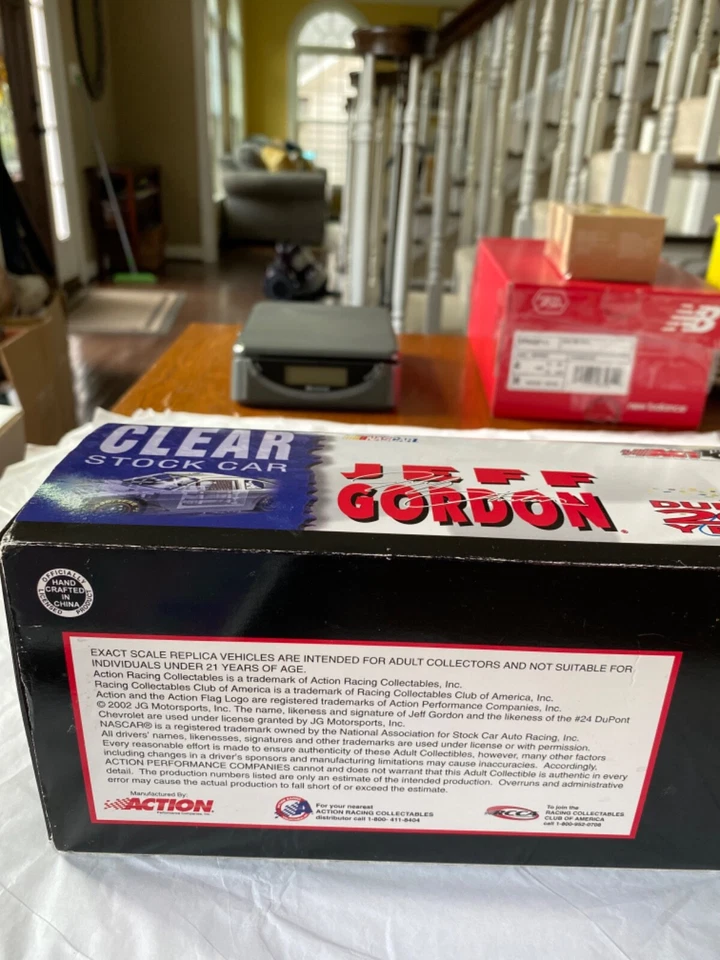 NASCAR JEFF GORDON 1:24 DUPONT MOTORSPORTS COCHE DE STOCK TRANSPARENTE Foto 3 de 4