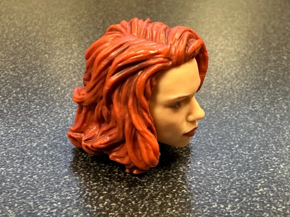 Marvel Legends VIUDA NEGRA (SOLO CABEZA PELO ONDULADO) 6" Escala COMO NUEVO (SOLDADO DE INVIERNO) Foto 3 de 4