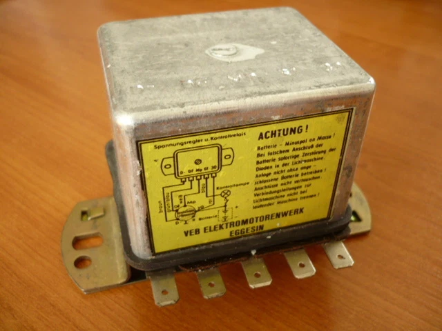Regler Lichtmaschine VEB Traktor ZT Fortschritt IFA W50 L60 NVA DDR 28V VEM 8143