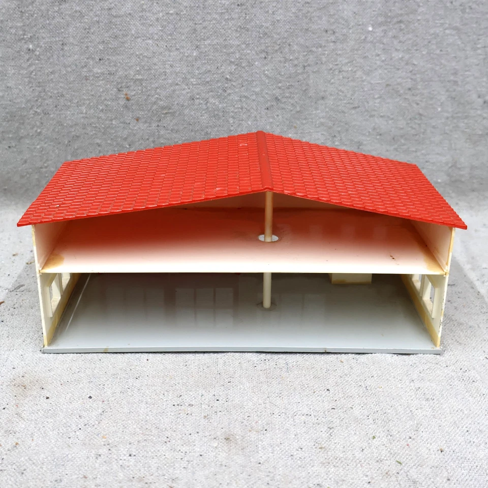 1960s Matchbox Fire Station Building by Lesney Red Roof - Image 4 of 4