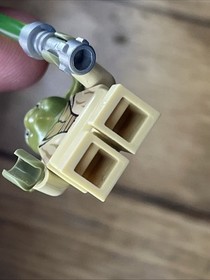 Lego Star Wars mini figure Yoda with light saber set 75017-1 mint