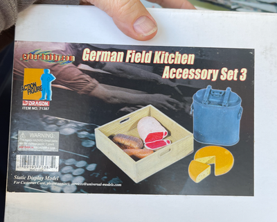 1/6 scale Dragon CYBER HOBBY WWII GERMAN FIELD KITCHEN ACCESSORY