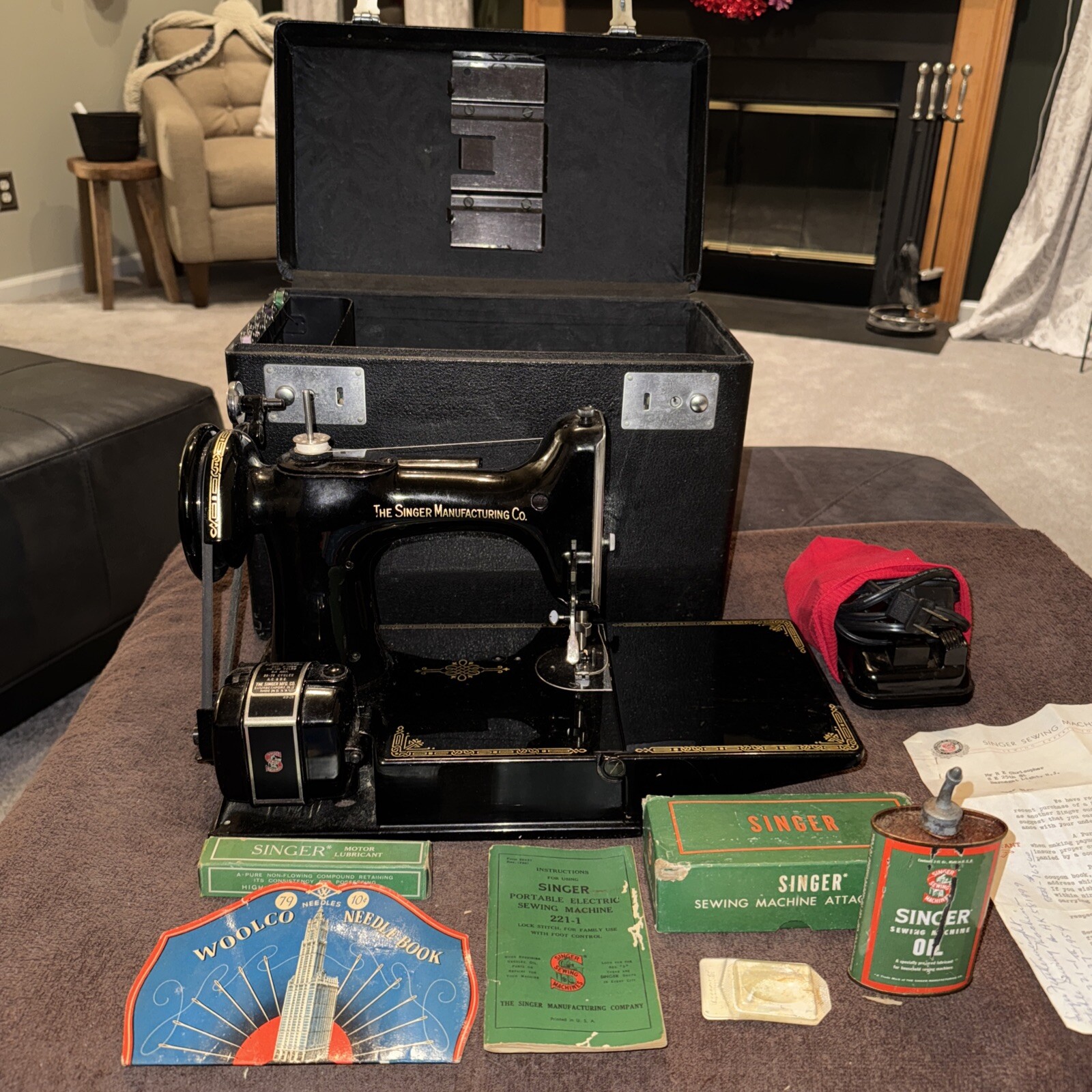 1952 Singer 221-1 Featherweight Sewing Machine w Case Acc & Original Bill Of Sal