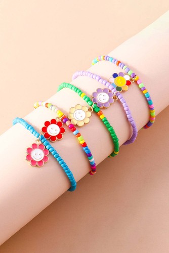 Smiley Flower Beaded Bracelet - Picture 2 of 4