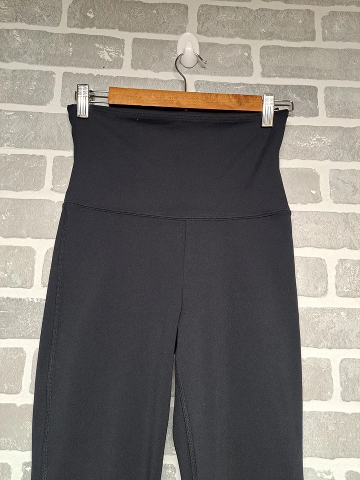 Pantalones negros súper suaves transpirables elásticos en 4 vías Abercrombie para niños talla 11/12 Foto 2 de 4