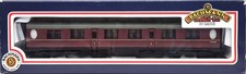 Bachmann 34-476 63' Thompson 1st Class Corridor Coach E1322E in BR Maroon Livery