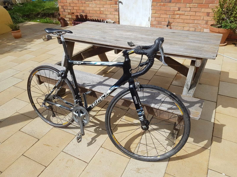 gumtree carbon road bike