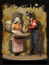 1/24 75MM Historical Resin Figure Kit - Market Woman & Soldier Scene Unassembled